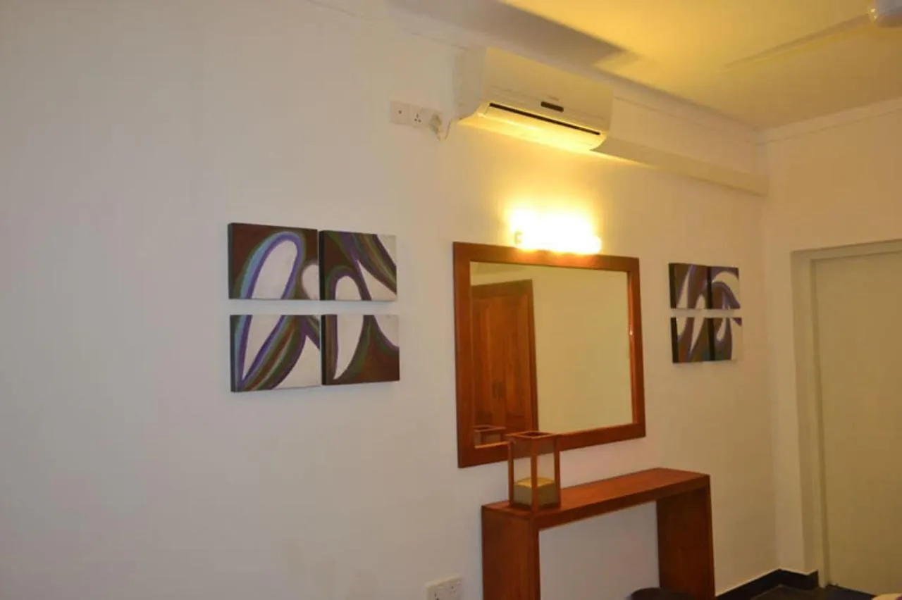 Star Beach Guest House Negombo Hotel