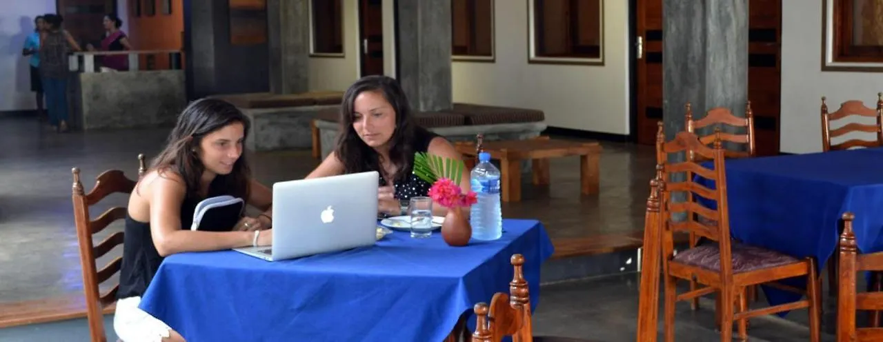 Hotel Star Beach Guest House Negombo